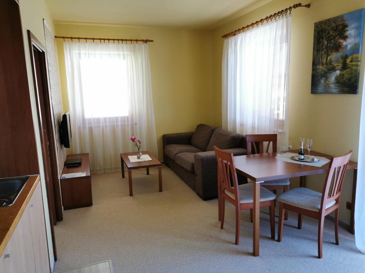 Tatry Golf Apartmán Vel'ka Lomnica Esterno foto